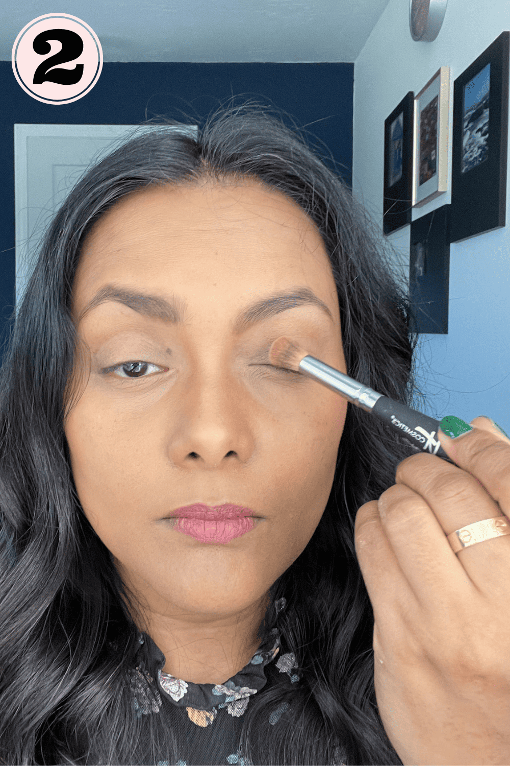 Applying Transitional Eye Shadow Color with Blending Brush