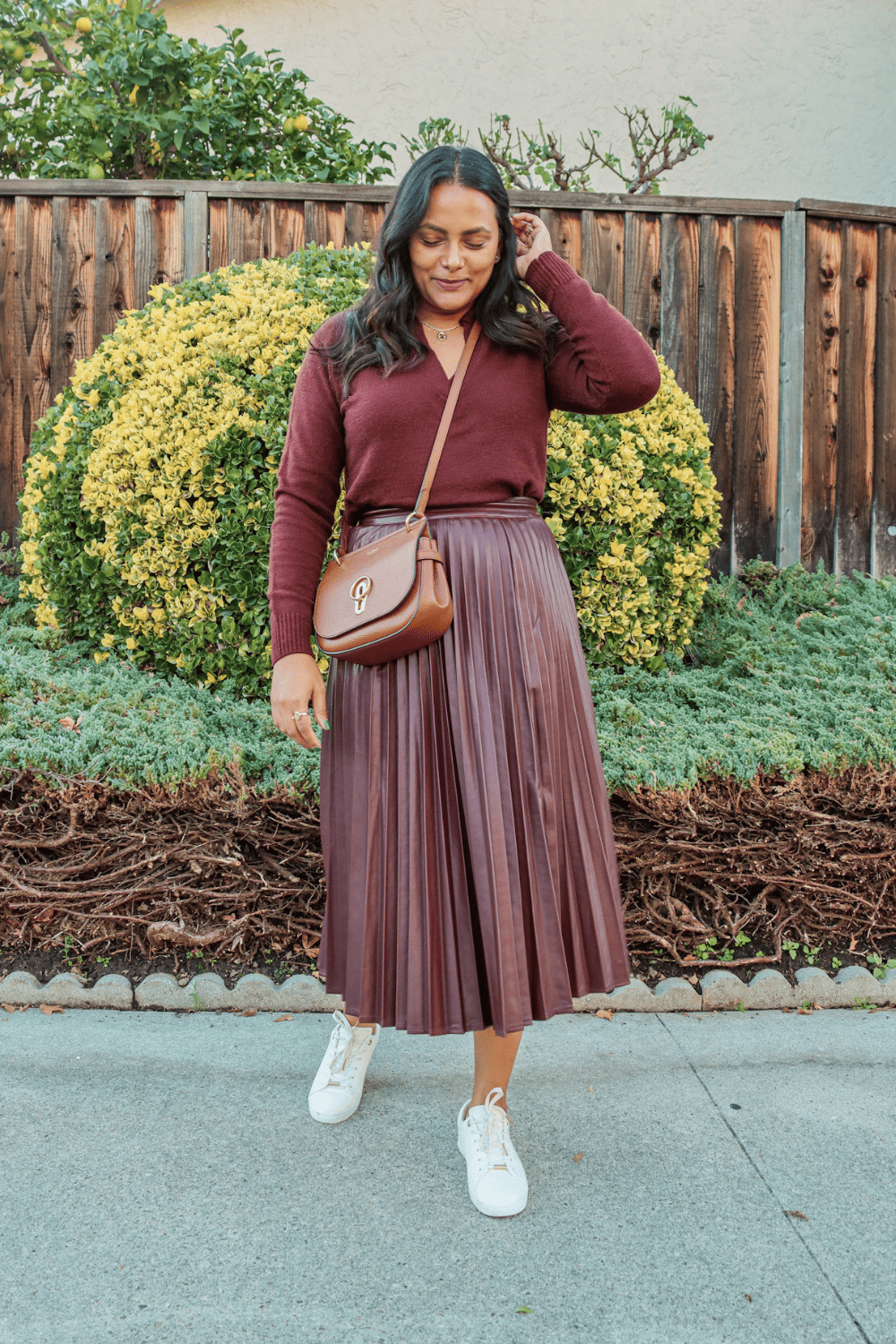 Casual Pleated Skirt Outfit