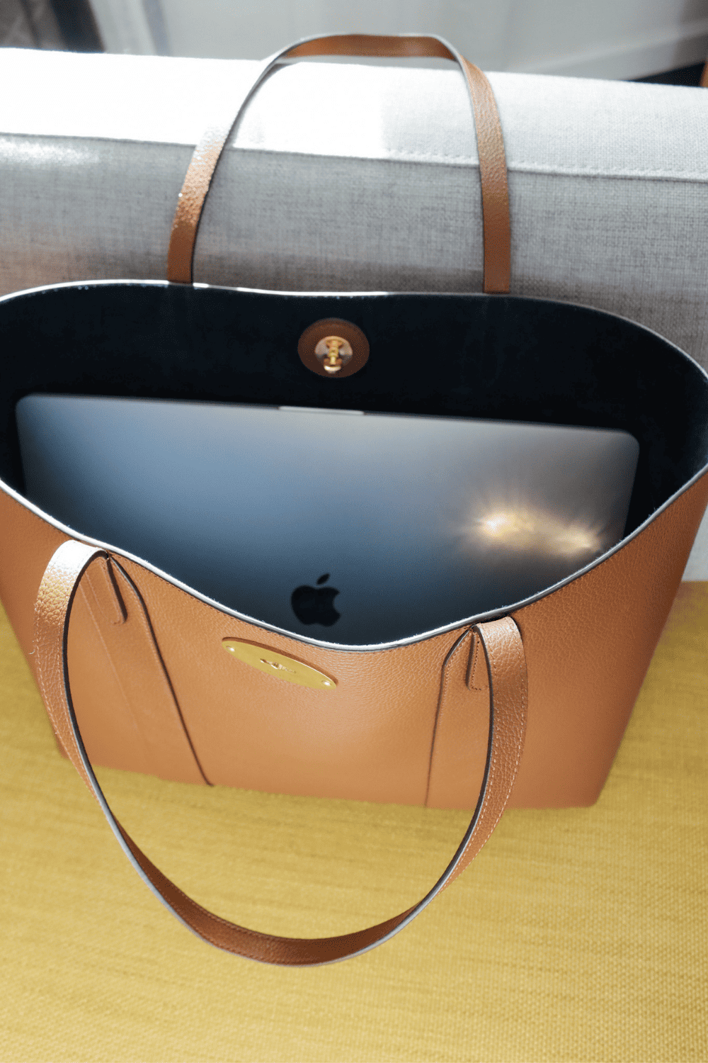 Laptop inside the Mulberry Tote bag