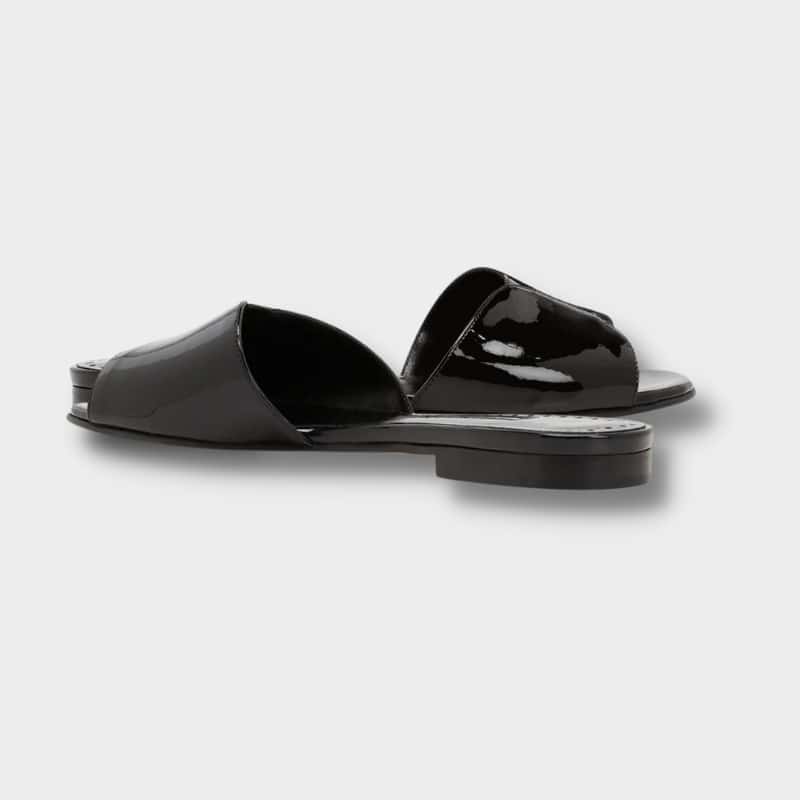 Manolo Blahnik Patent Calfskin Flat Sandals in Black
