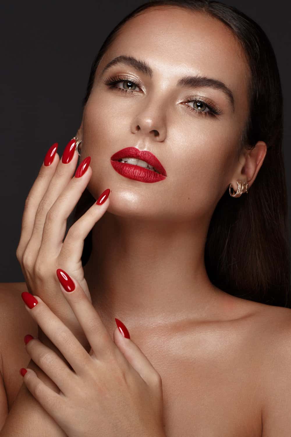 Classy Nail Idea - Timeless Red nails