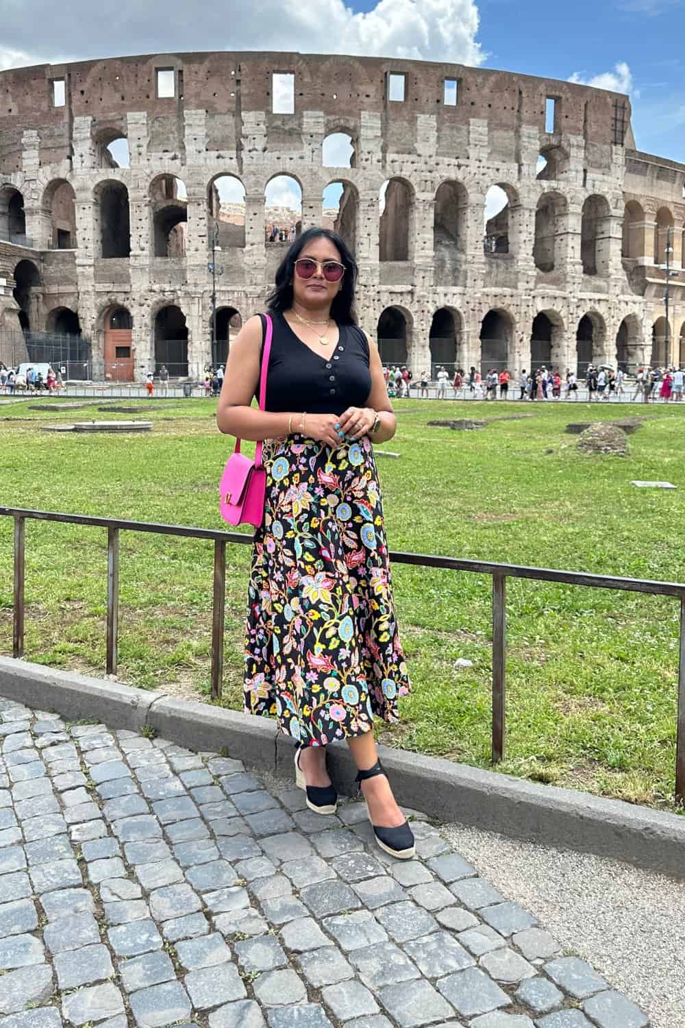 Black Top Printed Skirt Outfit for Italy trip