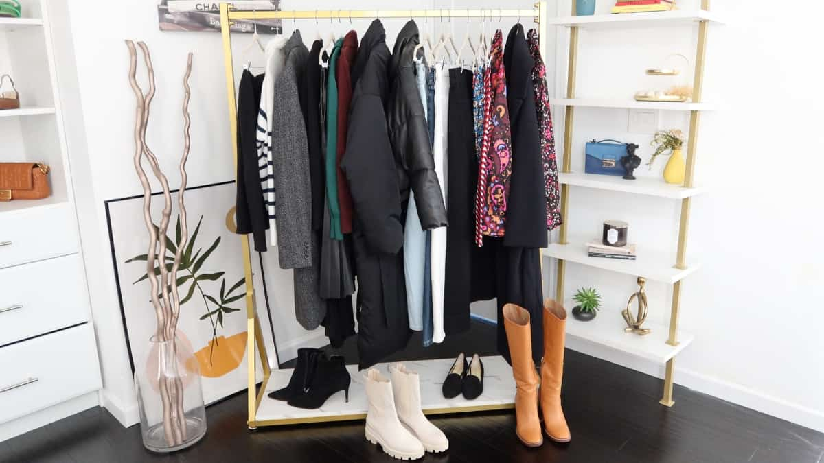Elevated Basics Winter Capsule Wardrobe For Awesome Style - Blog Banner