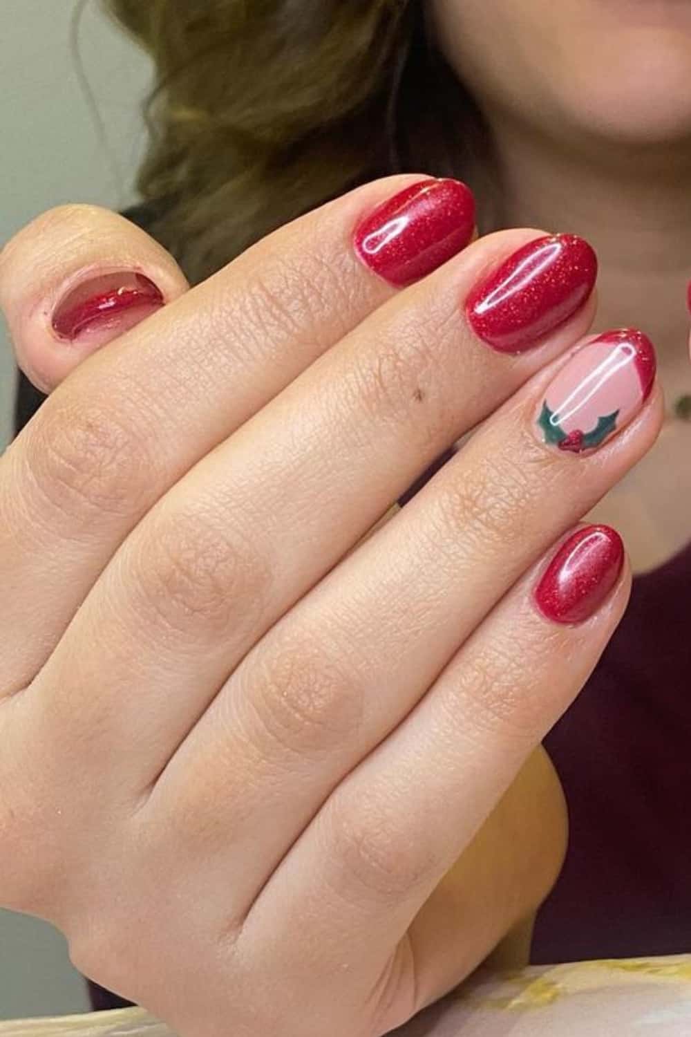 Red and Green Mistletoe Nail Design