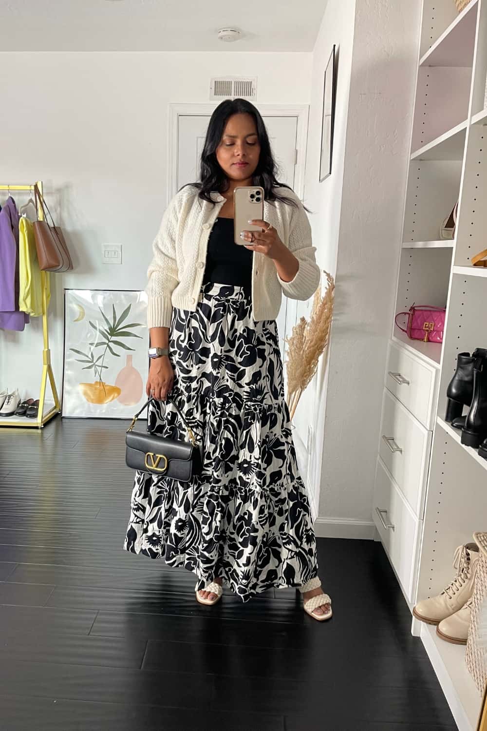 Casual Thanksgiving Outfit Idea - Printed tiered maxi skirt with cardigan