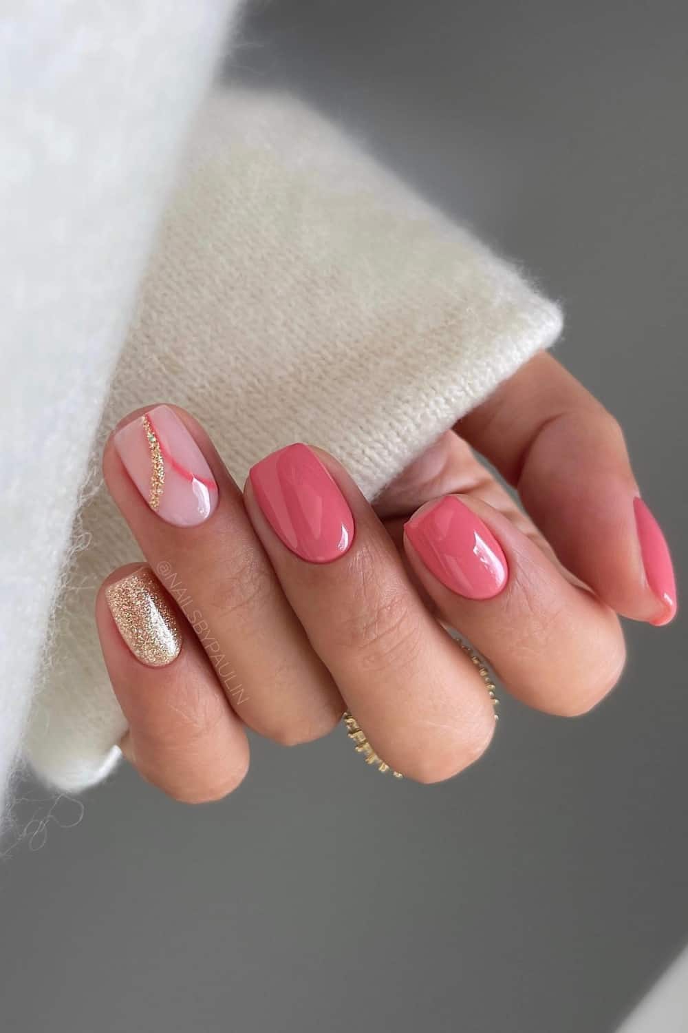 Rose And Gold Pink Nail Design for Short Nails
