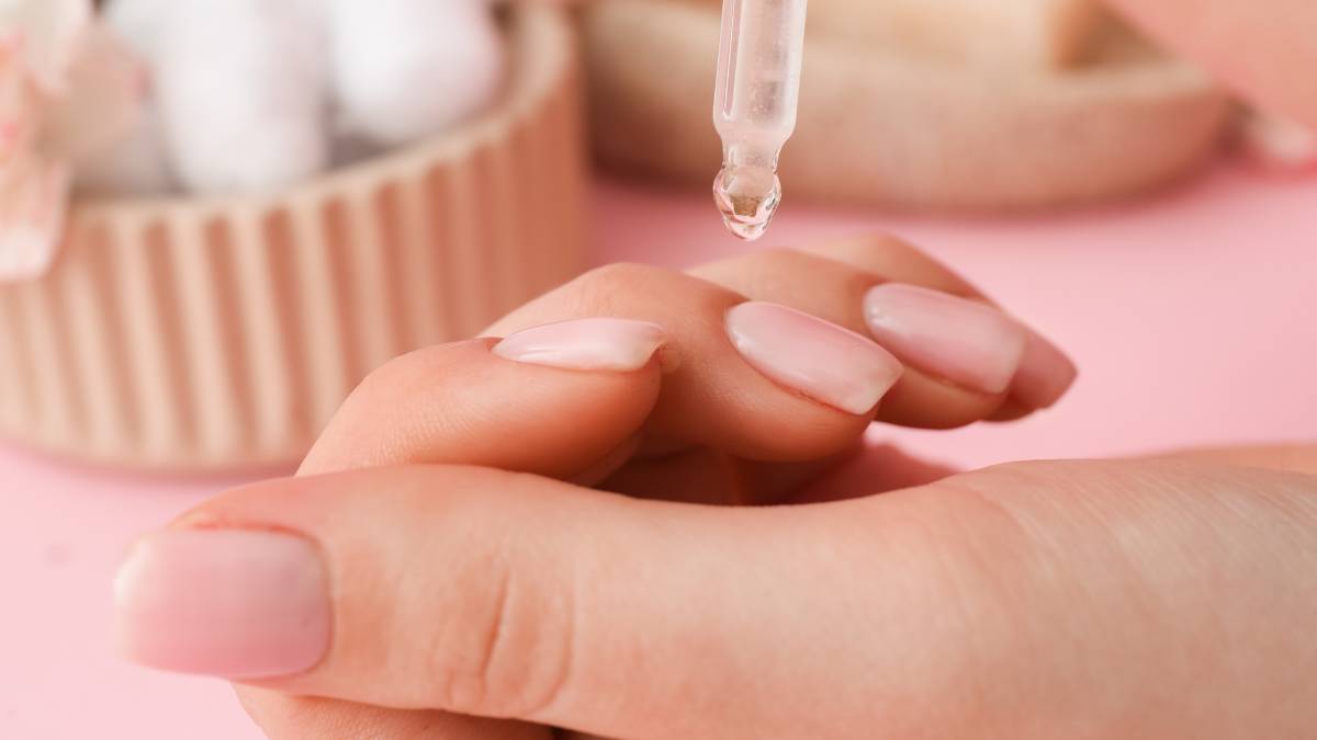 How to Prevent Dry Cuticles - Apply cuticle oil