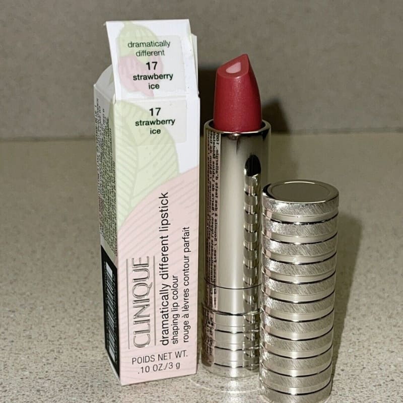 Best lipstick for dry lips -  Clinique Dramatically Different Lipstick