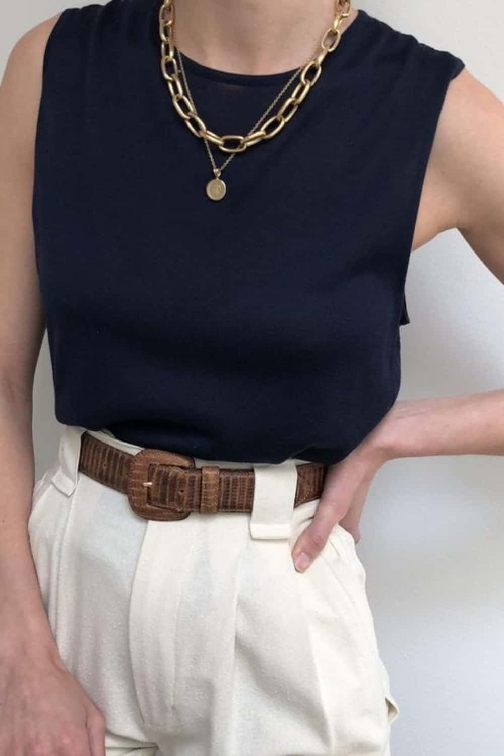 How to layer necklace casually in summer