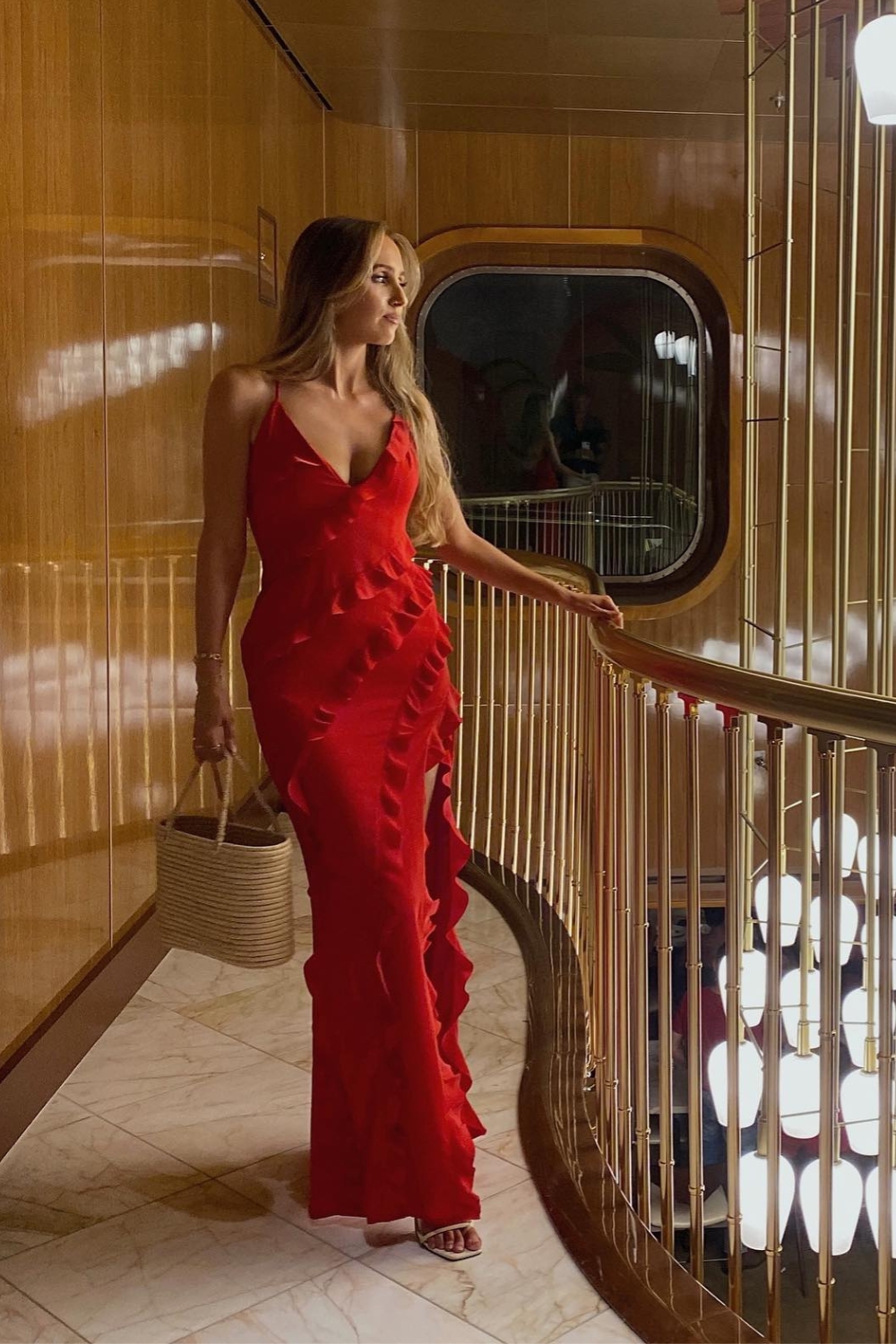 what to wear on a boat cruise party - Red dress with sandals