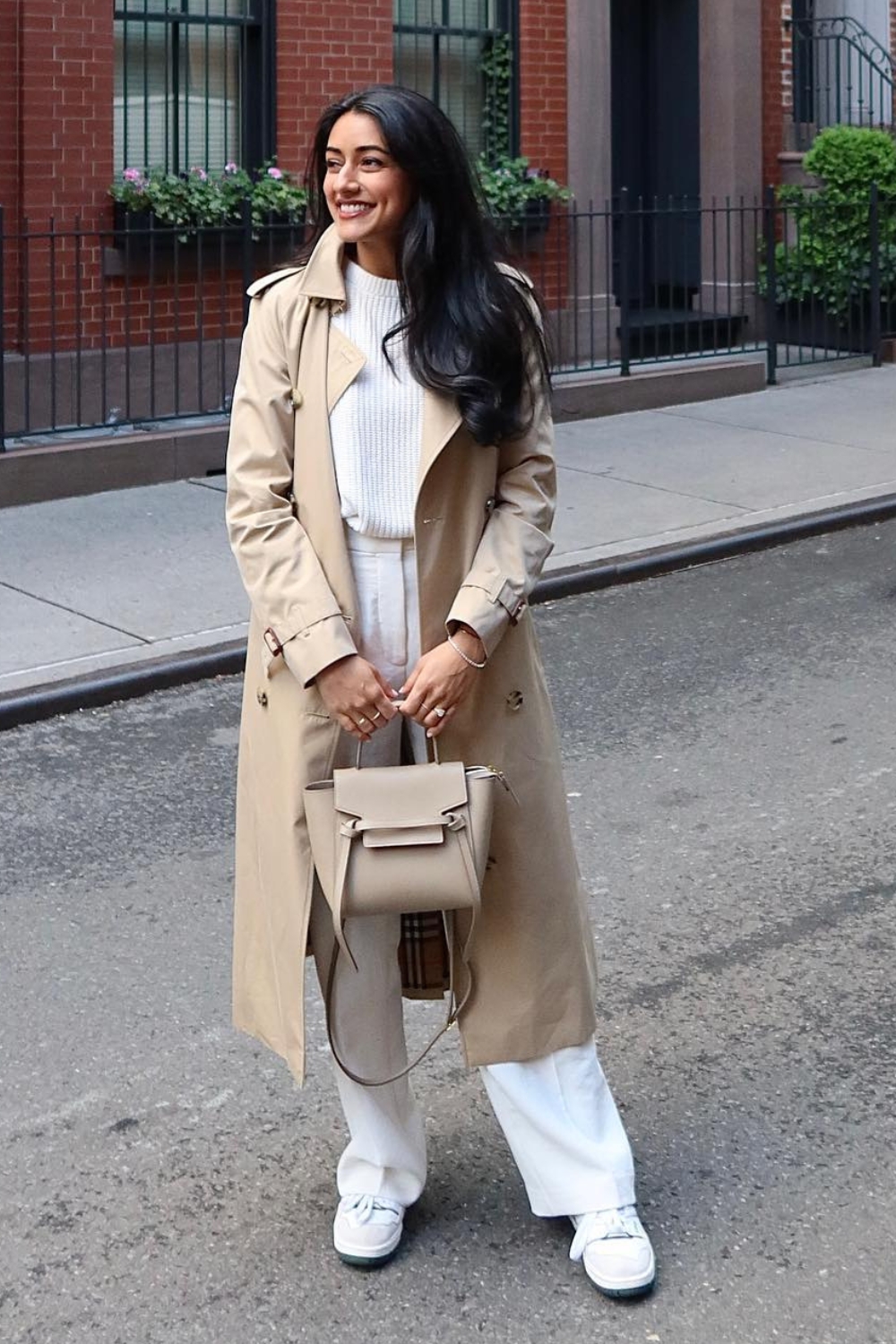 Casual Spring Outfit Ideas - Trench Coat