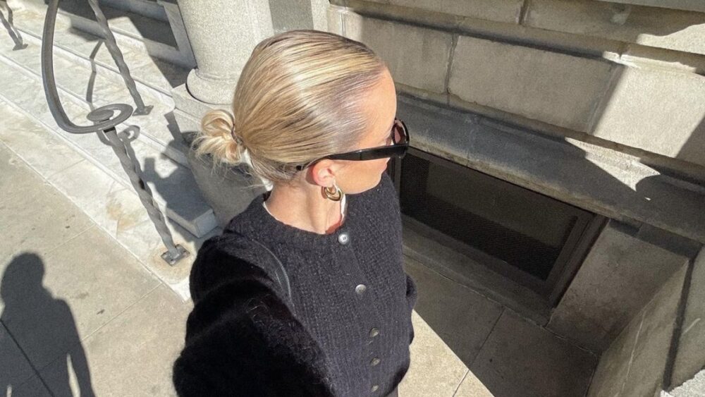 Easy office hairstyles for long hair - Blog Banner