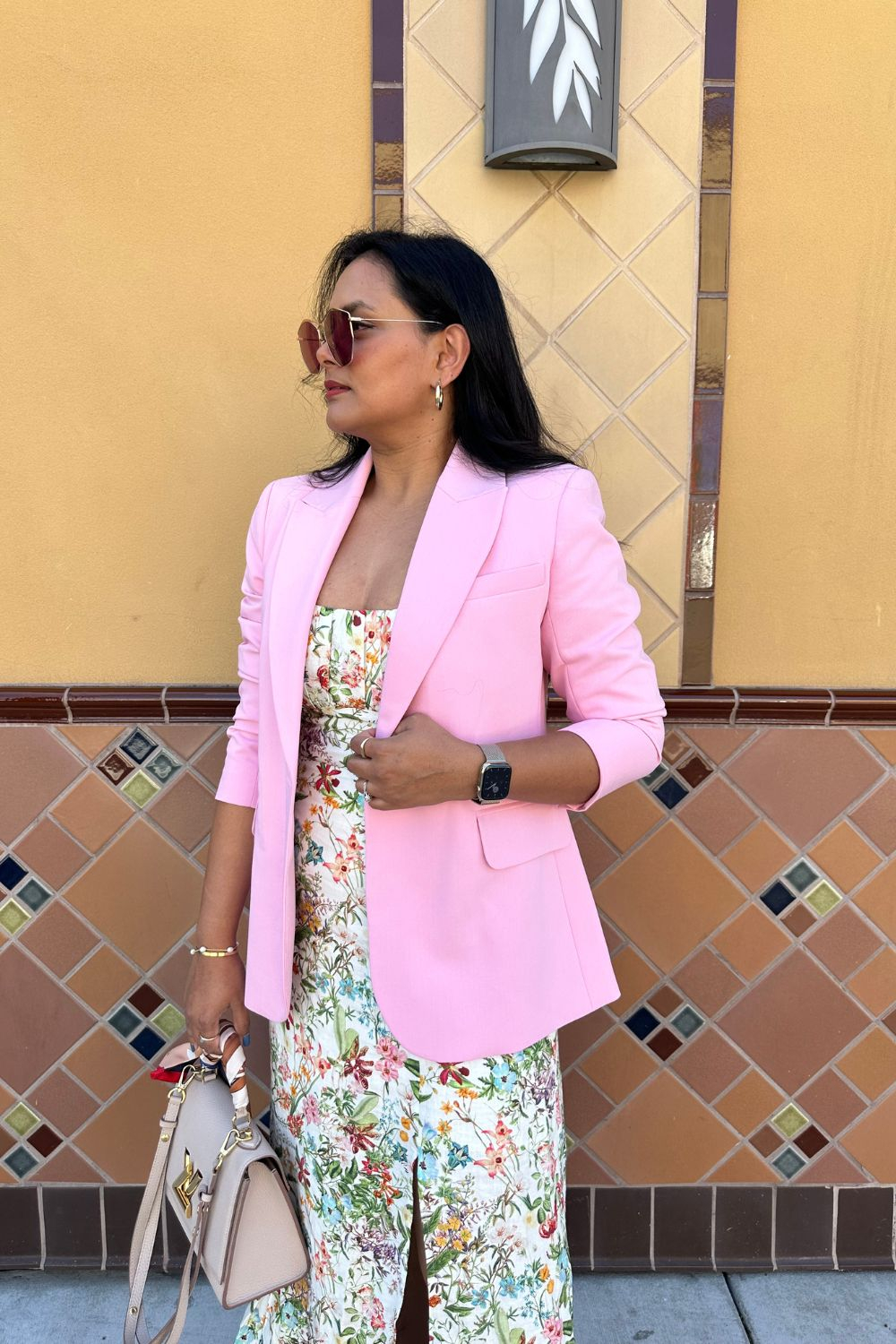 How To Wear Blazers With Dresses For The Ultimate Cool It Girl Look - Blog Banner