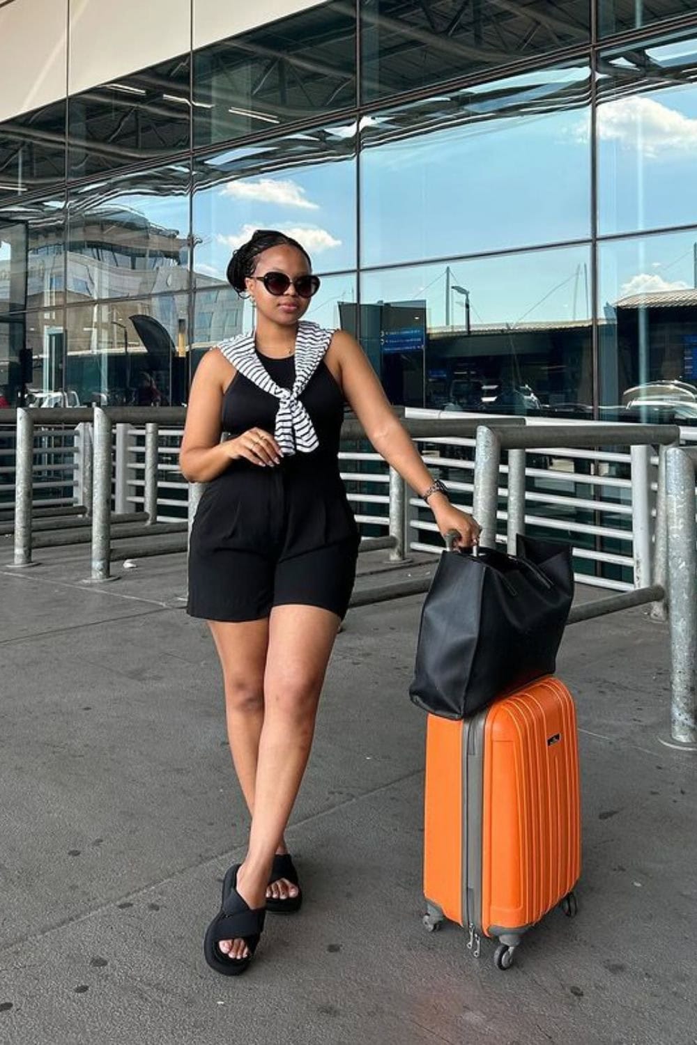 Airport travel outfit ideas summer Black High Waisted Shorts