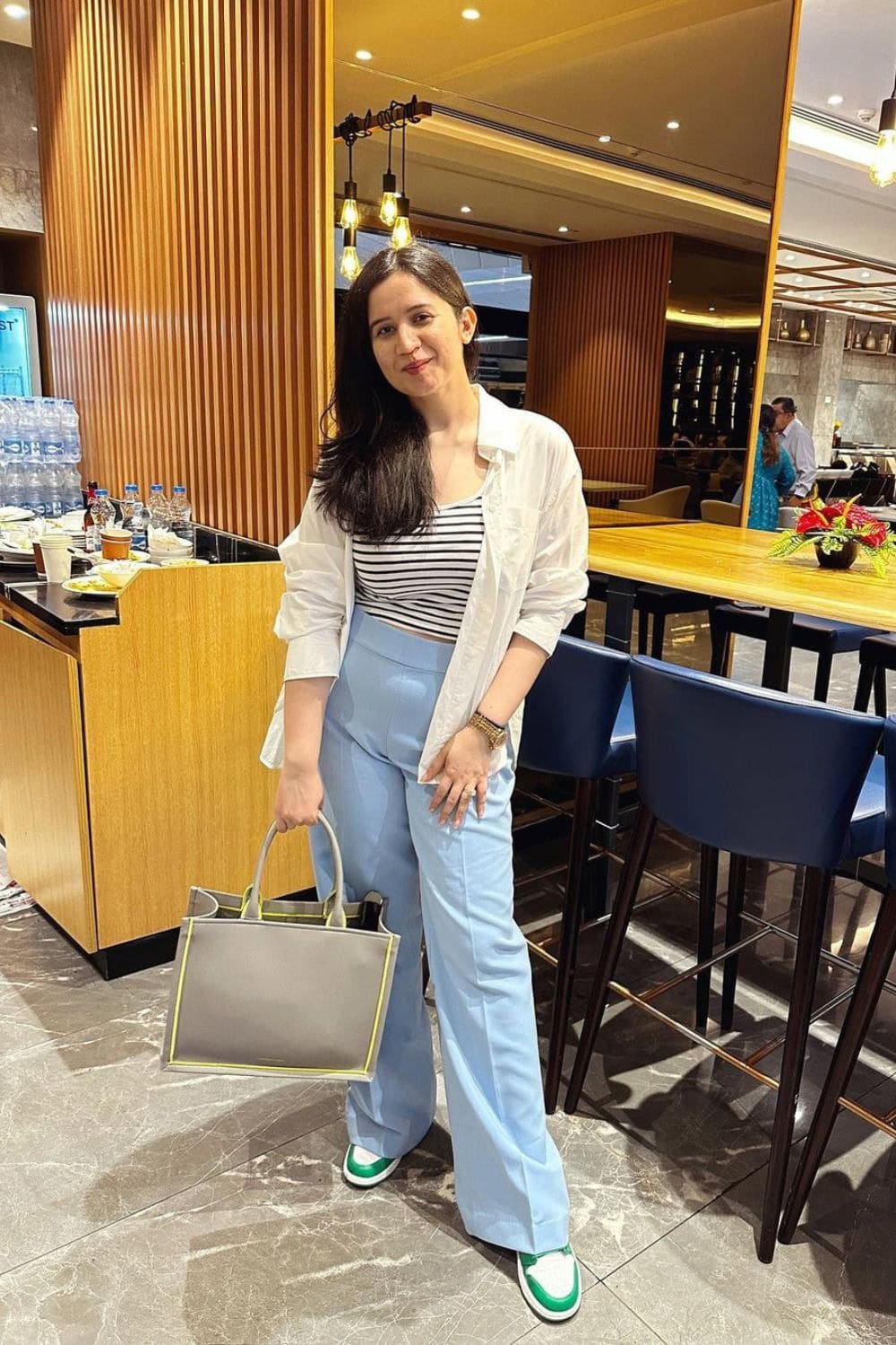 Airport travel outfit ideas summer Blue Cullotes