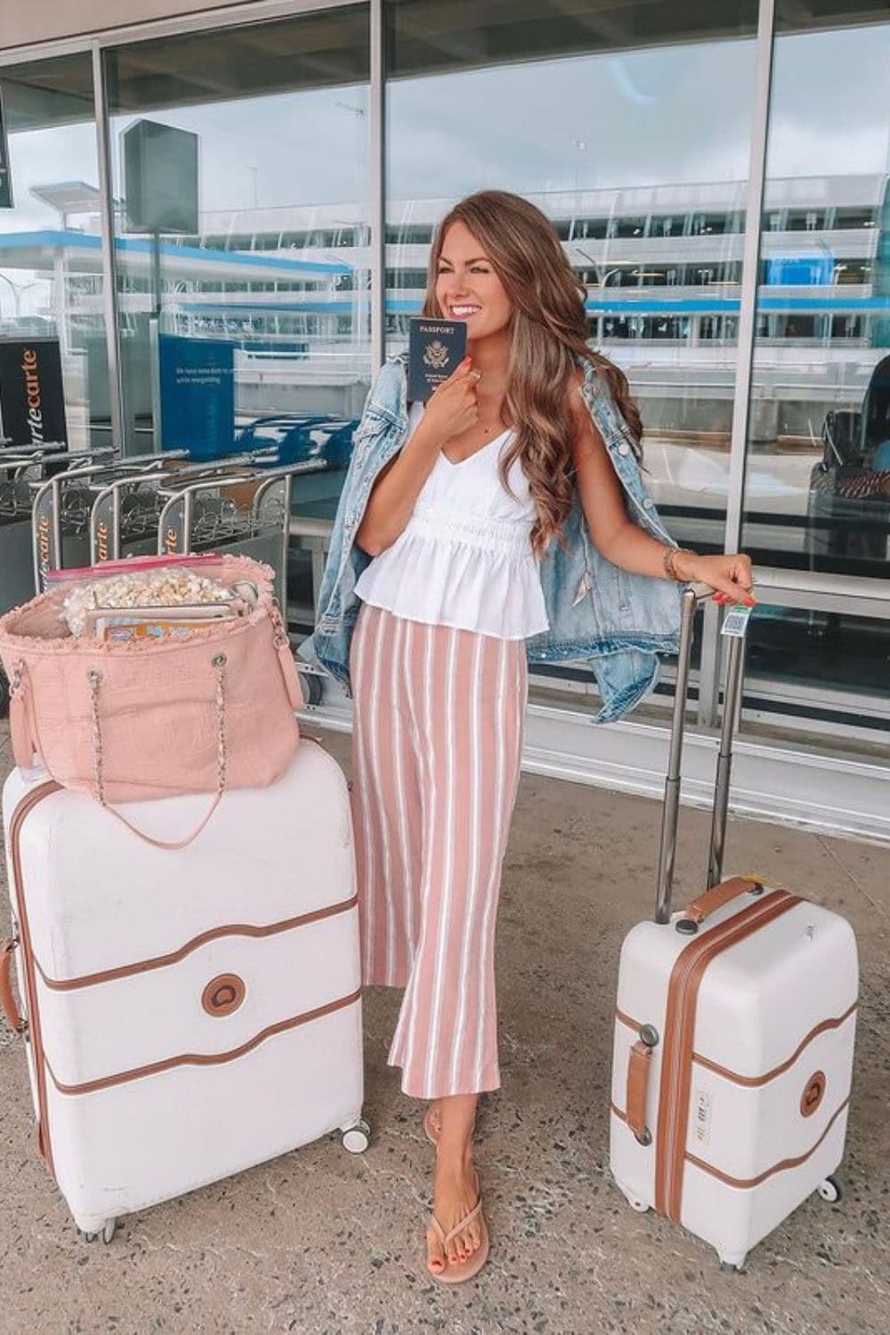 Airport travel outfit ideas summer Striped Flowy Pants