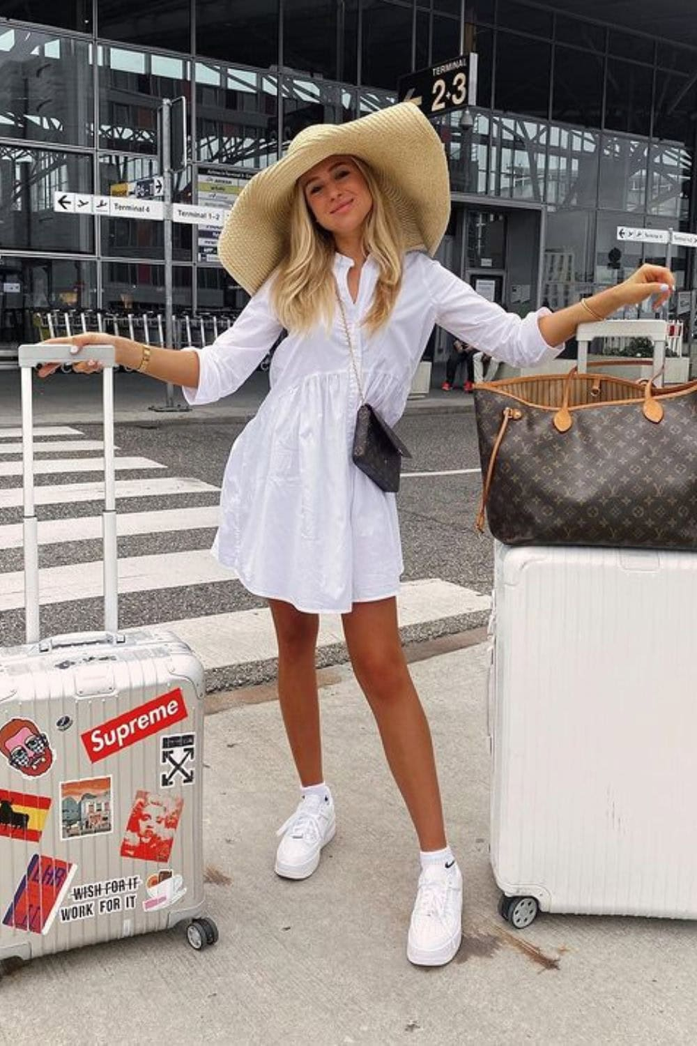 13 Chic Airport Outfit Ideas for Your Next Summer Trip